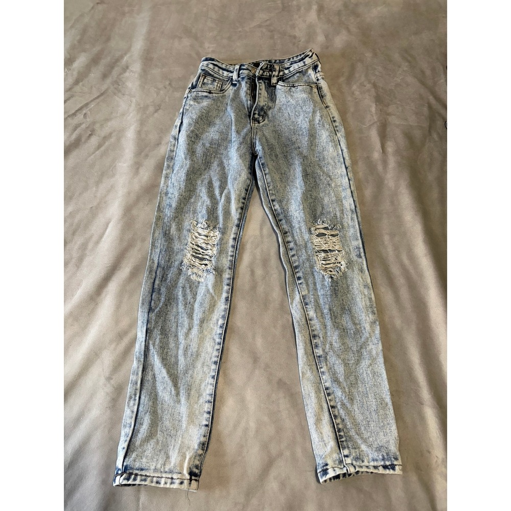RT High Rise Mom Jeans Light Acid Wash Distressed Blue Denim Size 28/4